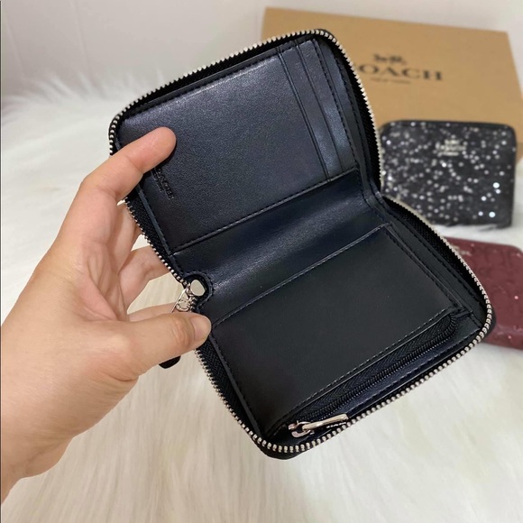 COACH WALLETS - Picture 7 of 8